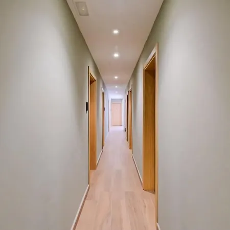 Lovely Fully Equipped Near Subway N8 * ליסבון