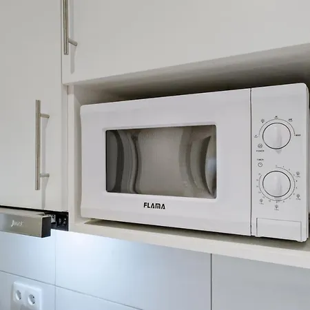 Lovely Fully Equipped Near Subway N8 Διαμέρισμα Lisboa